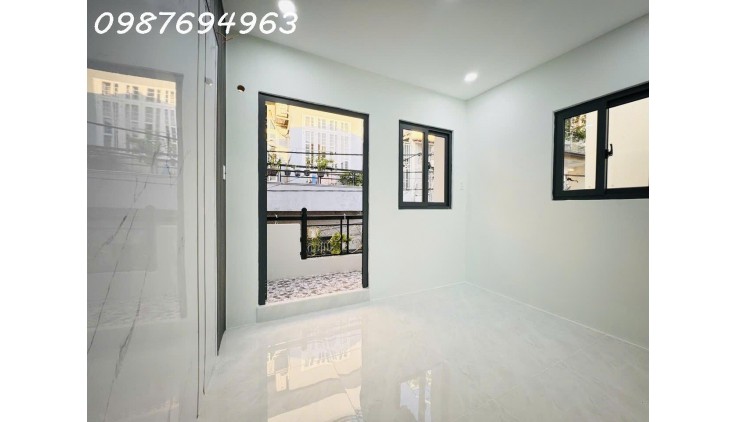 QUẬN 8, PHẠM THẾ HIỂN PHƯỜNG 3 - HẺM THÔNG TỨ TUNG - OTO ĐẬU CỬA - NHÀ MỚI TINH VÀO Ở NGAY - CHỈ NHỈNH 3 TỶ TL